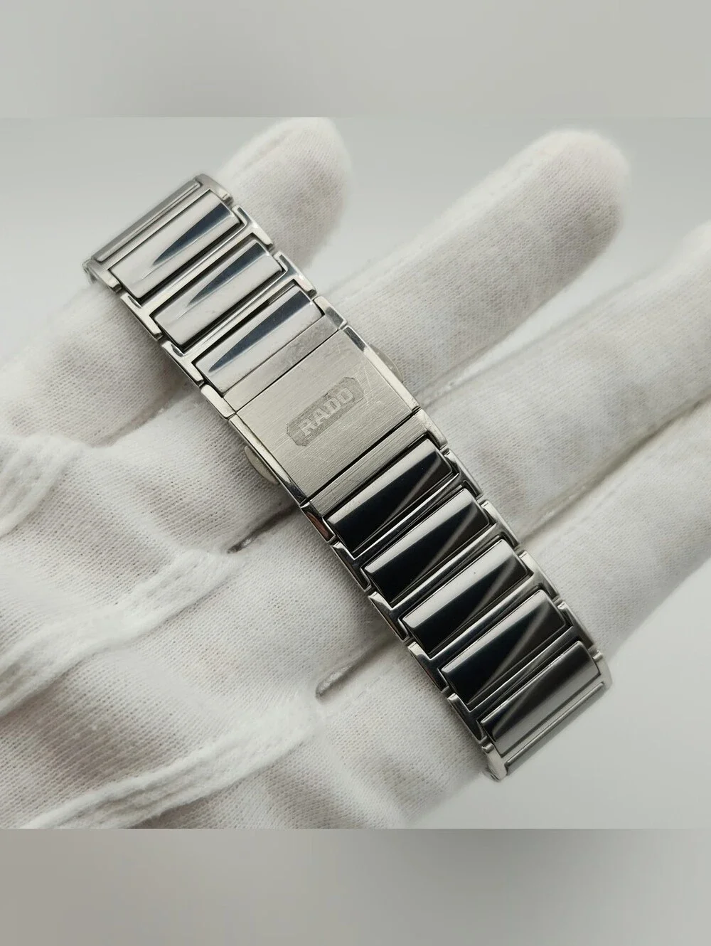 Rado Diastar Jubile Unisex Titanium w/ Diamond Accent Quartz Watch